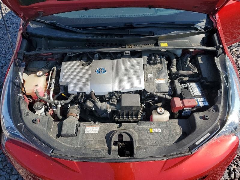 2018 TOYOTA PRIUS FOUR 11
