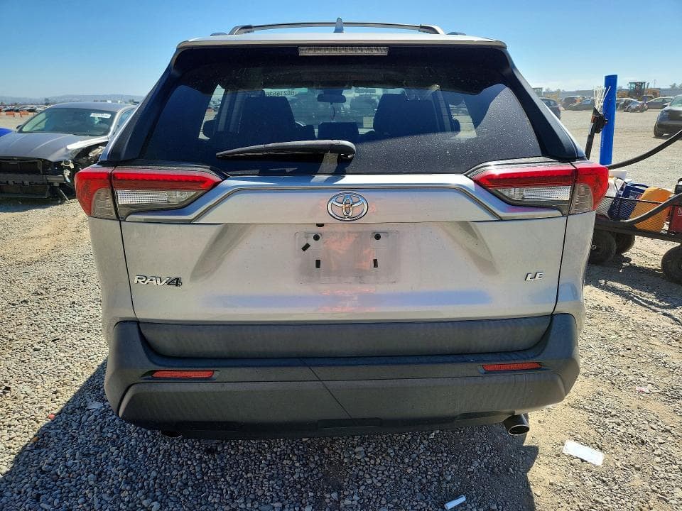 2019 TOYOTA RAV4 LE 6