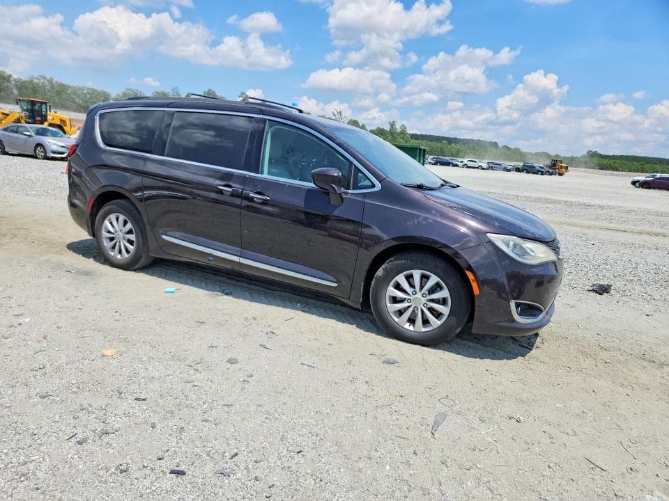 2017 CHRYSLER PACIFICA TOURING L 4