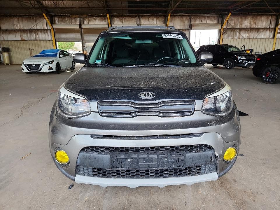 2019 KIA SOUL + 5