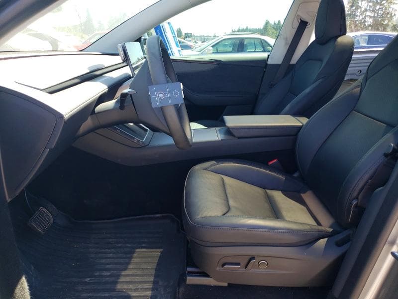 2026 TESLA MODEL Y 7