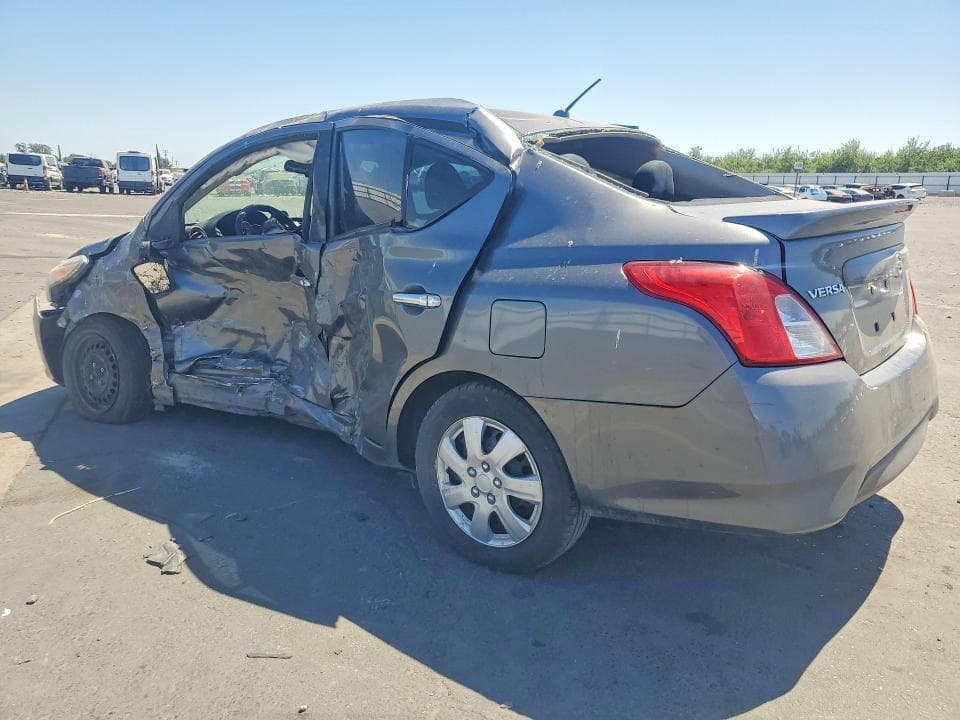 2018 NISSAN VERSA SV 2