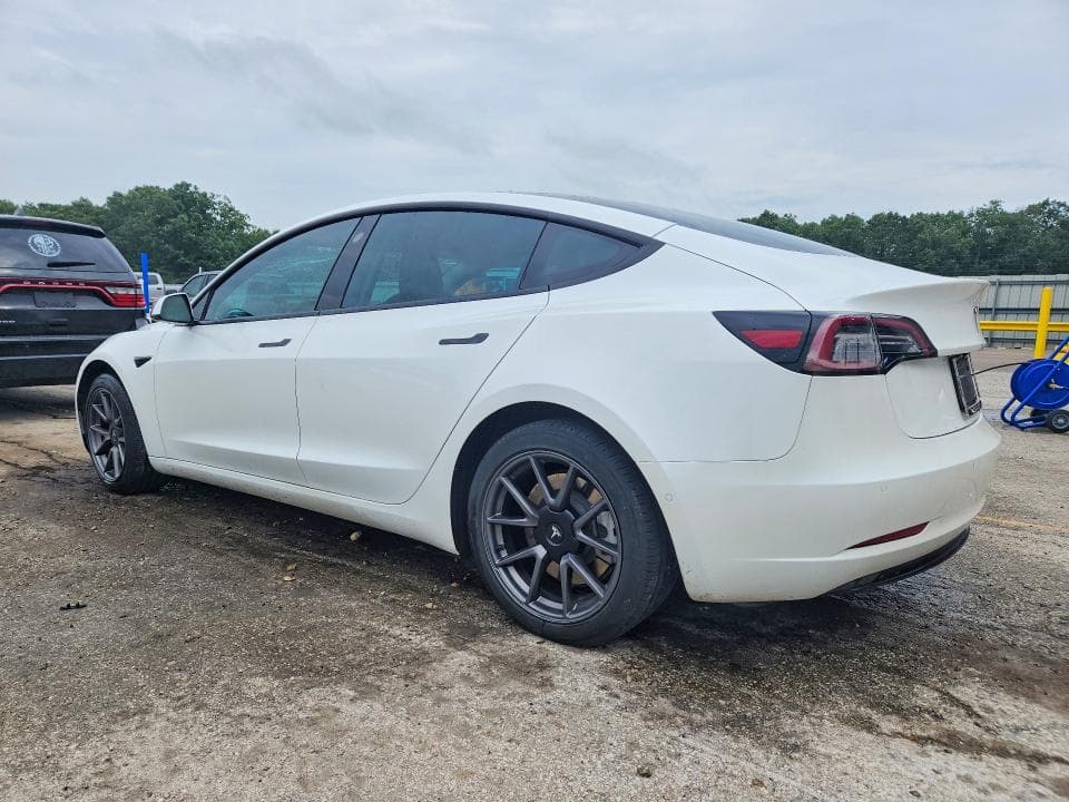 2021 TESLA MODEL 3 2