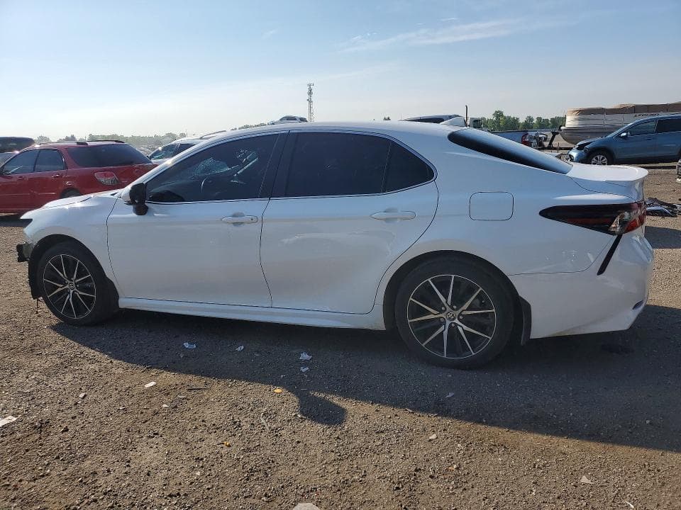 2024 TOYOTA CAMRY SE 2
