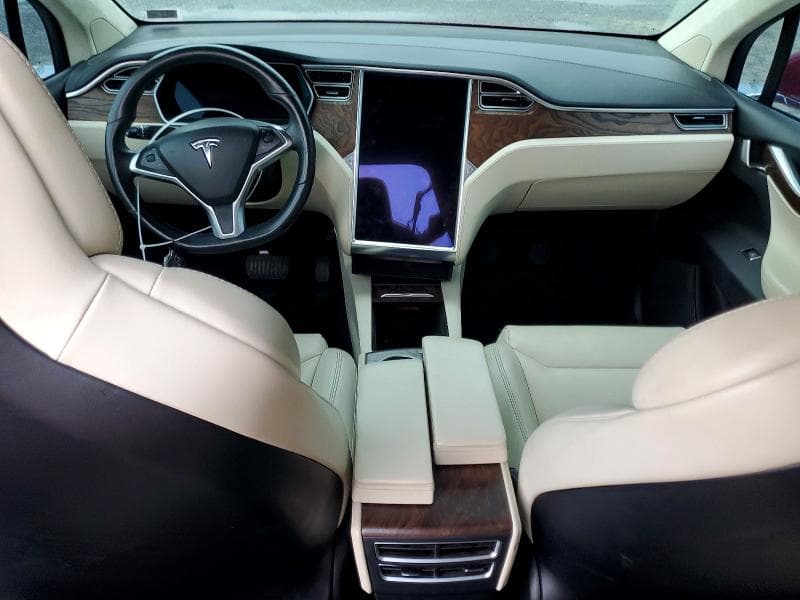 2017 TESLA MODEL X 8