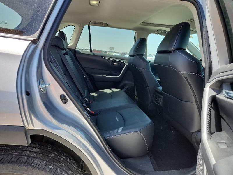 2024 TOYOTA RAV4 XLE PREMIUM 11