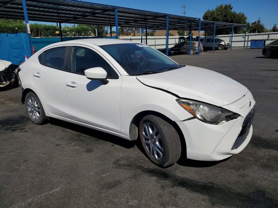 2017 TOYOTA YARIS IA BASE 4