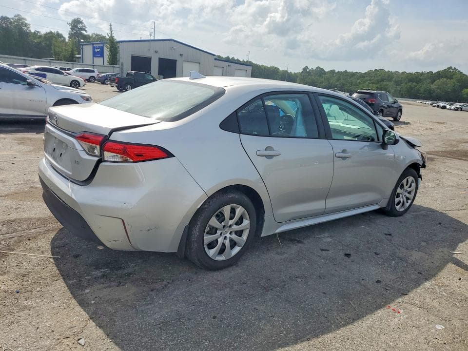 2026 TOYOTA COROLLA LE 3