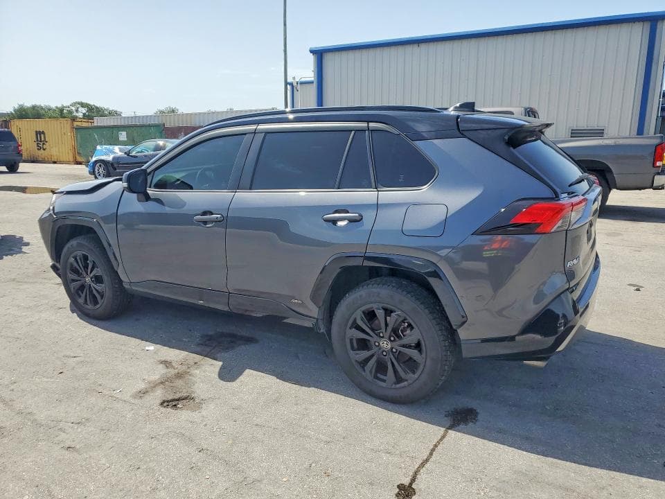 2022 TOYOTA RAV4 XSE 2