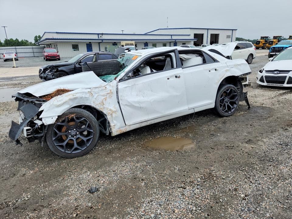 2019 CHRYSLER 300 TOURING - 1