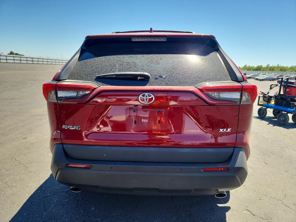 2021 TOYOTA RAV4 XLE PREMIUM 6