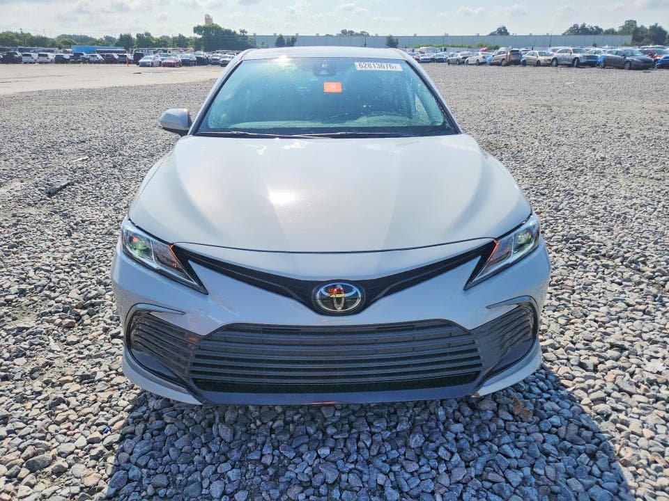 2022 TOYOTA CAMRY LE 5
