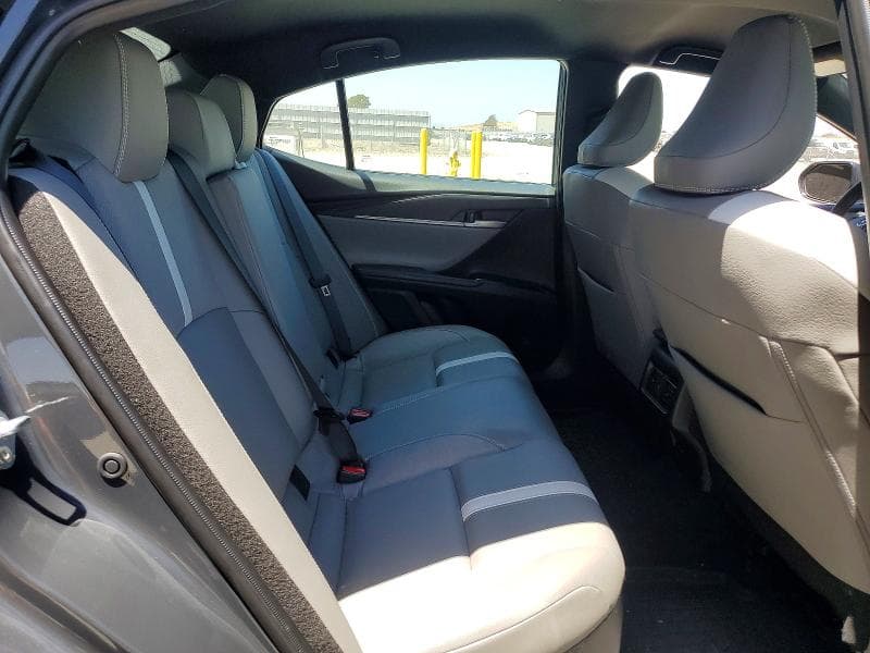 2025 TOYOTA CAMRY SE 10