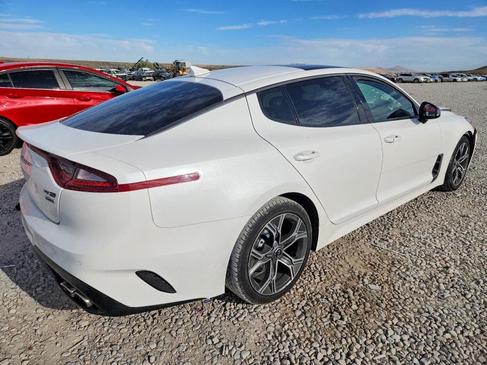 2021 KIA STINGER GT-LINE 3