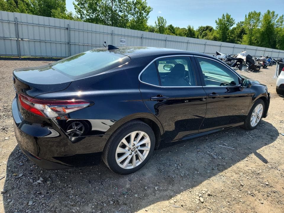2024 TOYOTA CAMRY LE 3