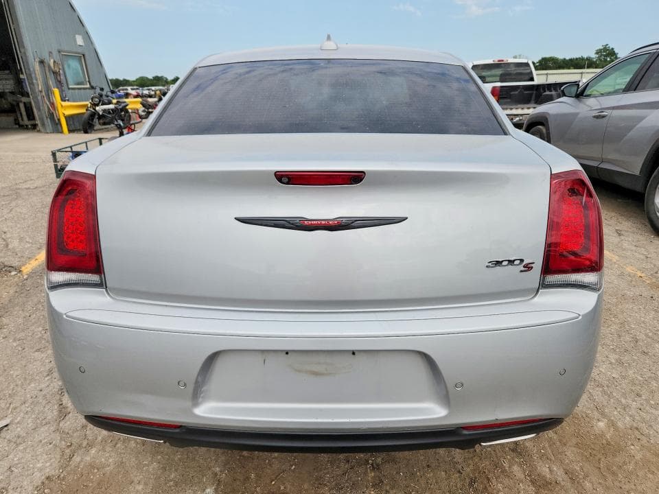 2021 CHRYSLER 300 S 6