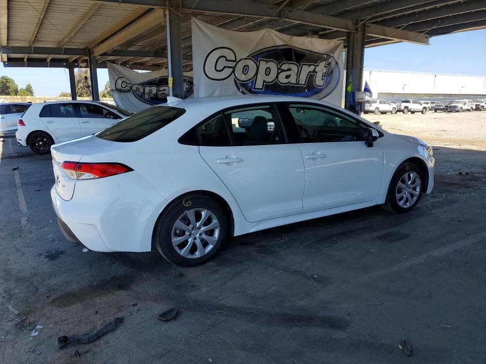 2026 TOYOTA COROLLA LE 3
