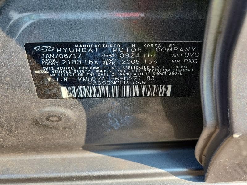 2017 HYUNDAI ELANTRA SE 12
