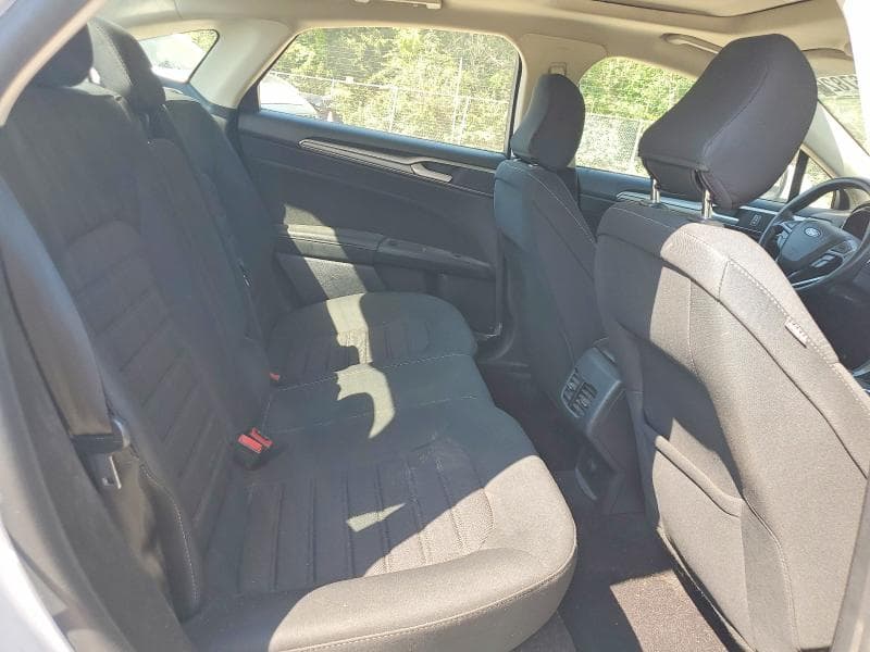 2020 FORD FUSION SE 10
