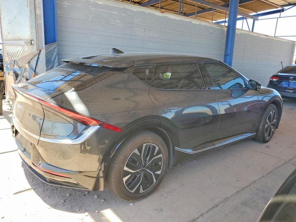 2023 KIA EV6 WIND 3