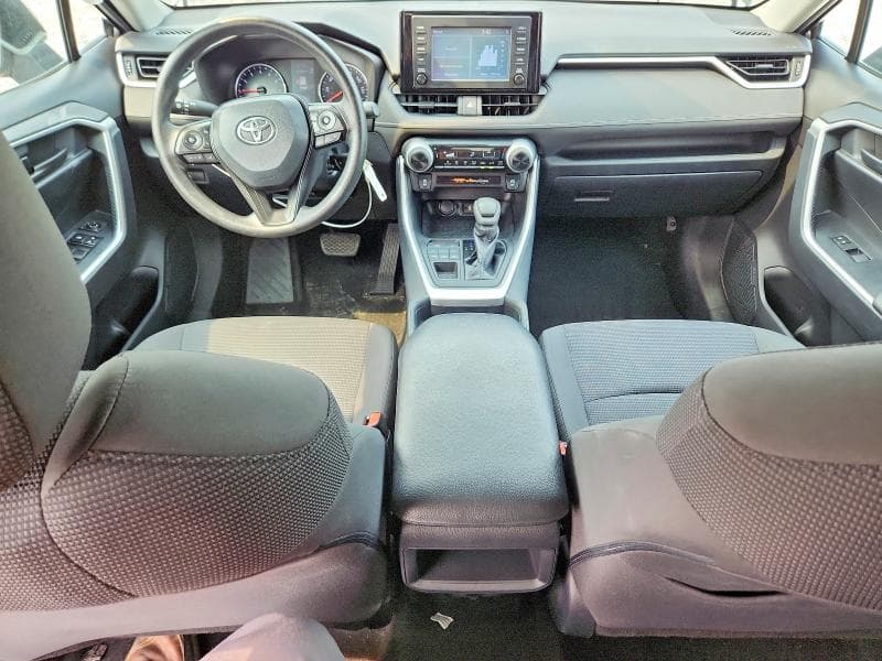 2019 TOYOTA RAV4 LE 8