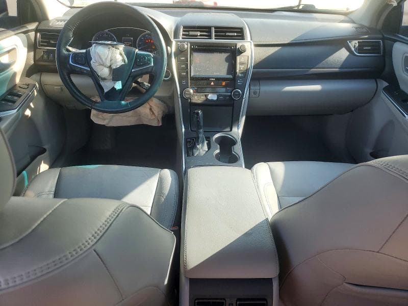 2017 TOYOTA CAMRY XLE 8