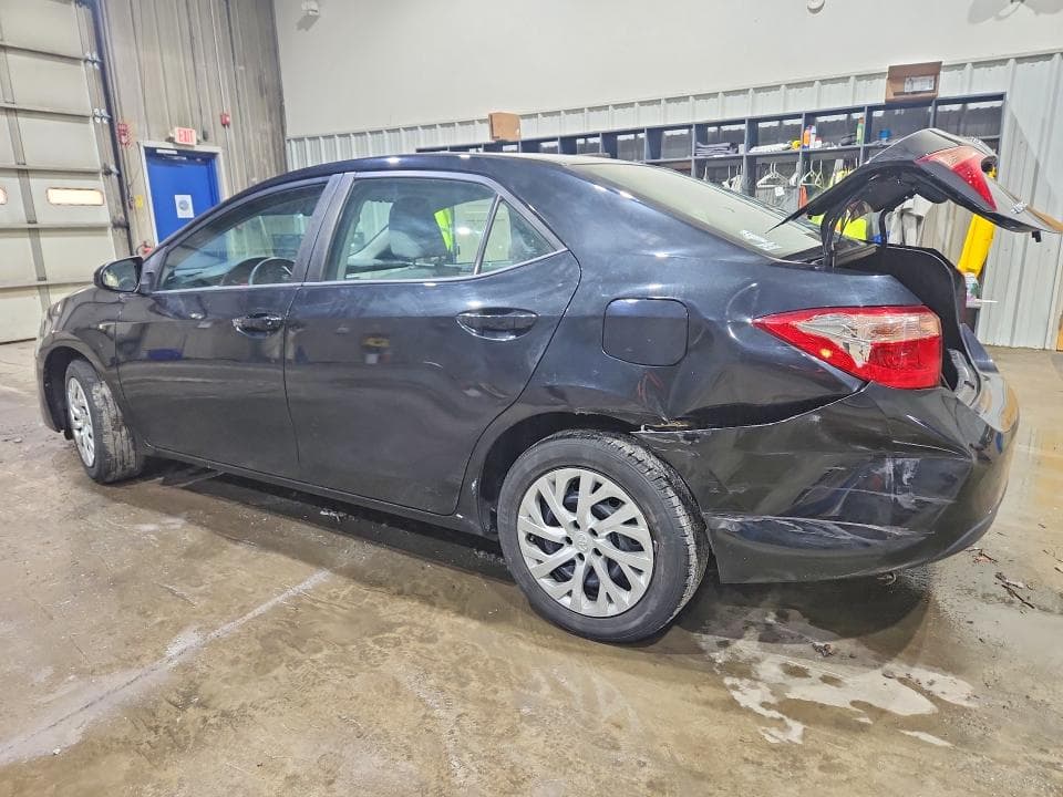 2018 TOYOTA COROLLA LE 2