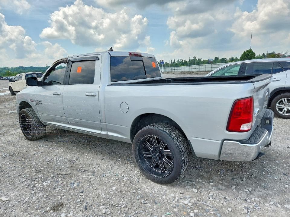 2019 RAM 1500 CLASSIC SLT 2