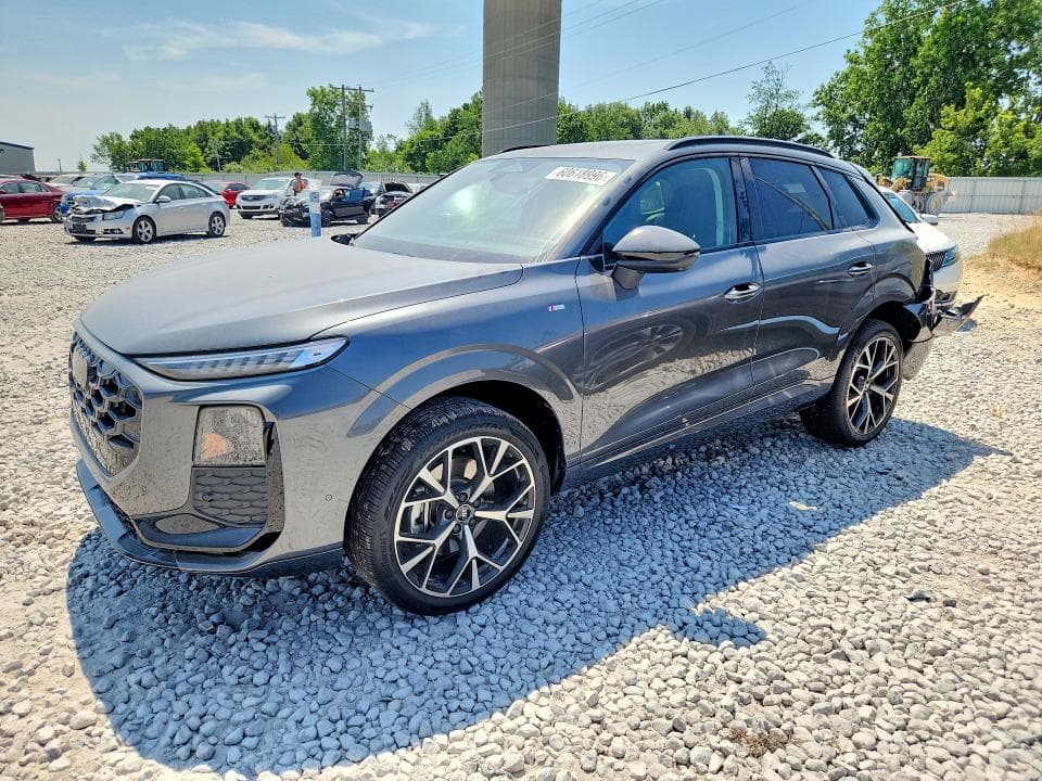 2026 AUDI Q3 S-LINE - 1