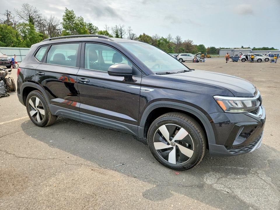 2023 VOLKSWAGEN TAOS S 4