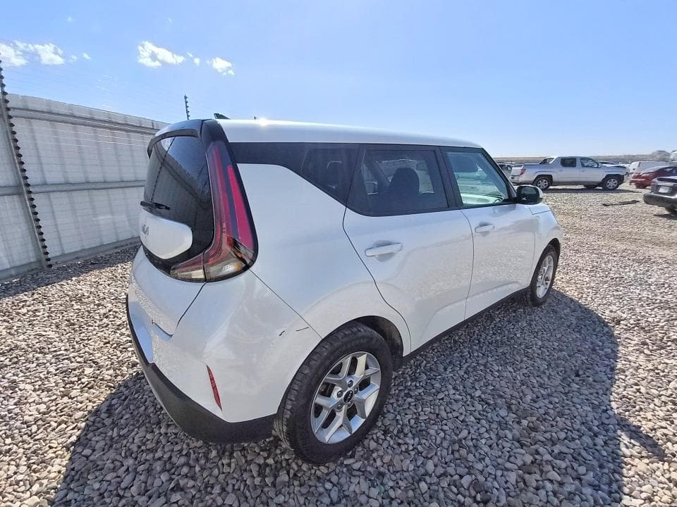 2023 KIA SOUL LX 3