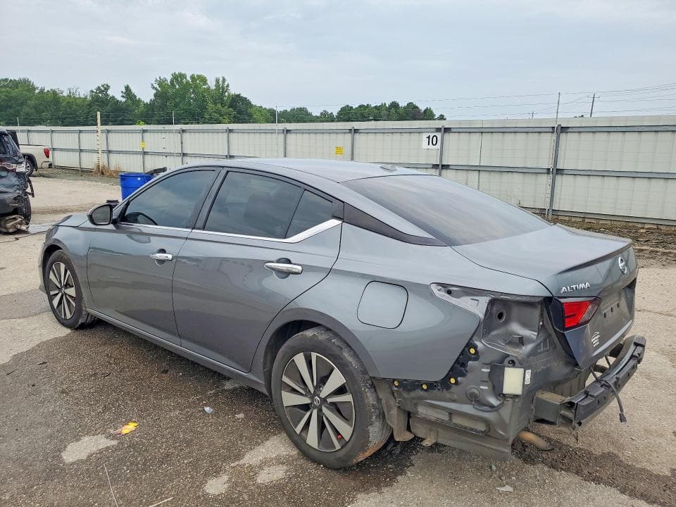 2021 NISSAN ALTIMA SV 2