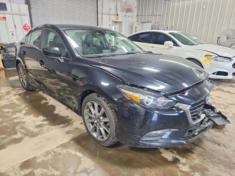 2018 MAZDA 3 TOURING 4