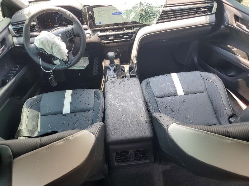 2026 TOYOTA CAMRY SE 8