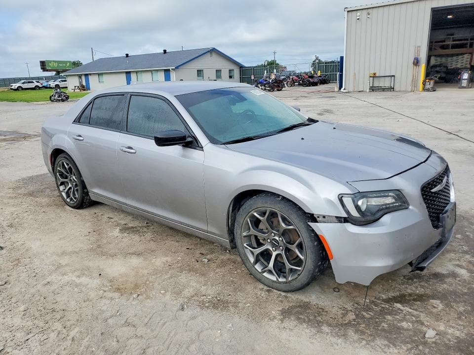 2018 CHRYSLER 300 TOURING 4