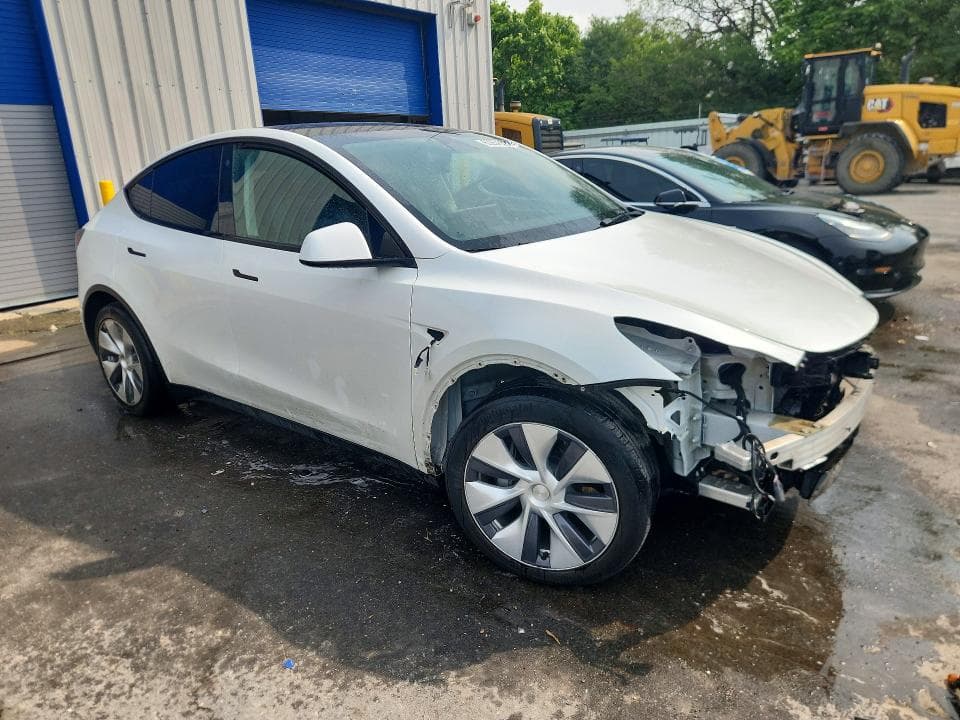 2021 TESLA MODEL Y 4
