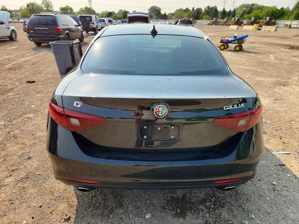 2018 ALFA ROMEO GIULIA Q4 6