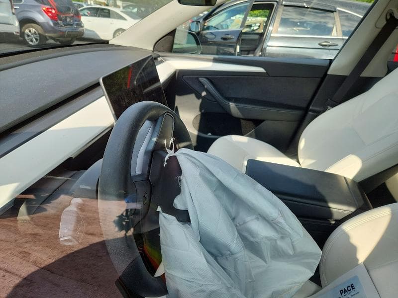 2023 TESLA MODEL Y 9
