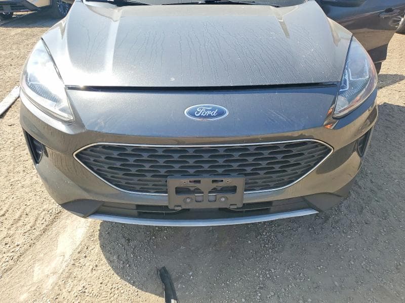 2020 FORD ESCAPE SE 12