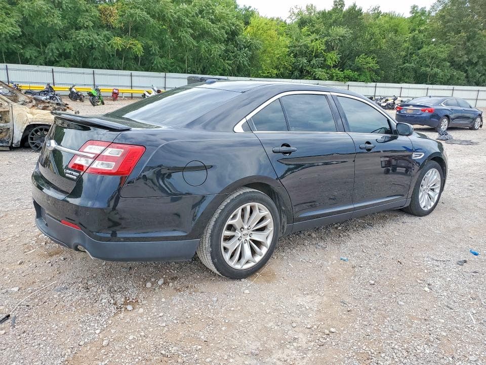 2017 FORD TAURUS LIMITED 3