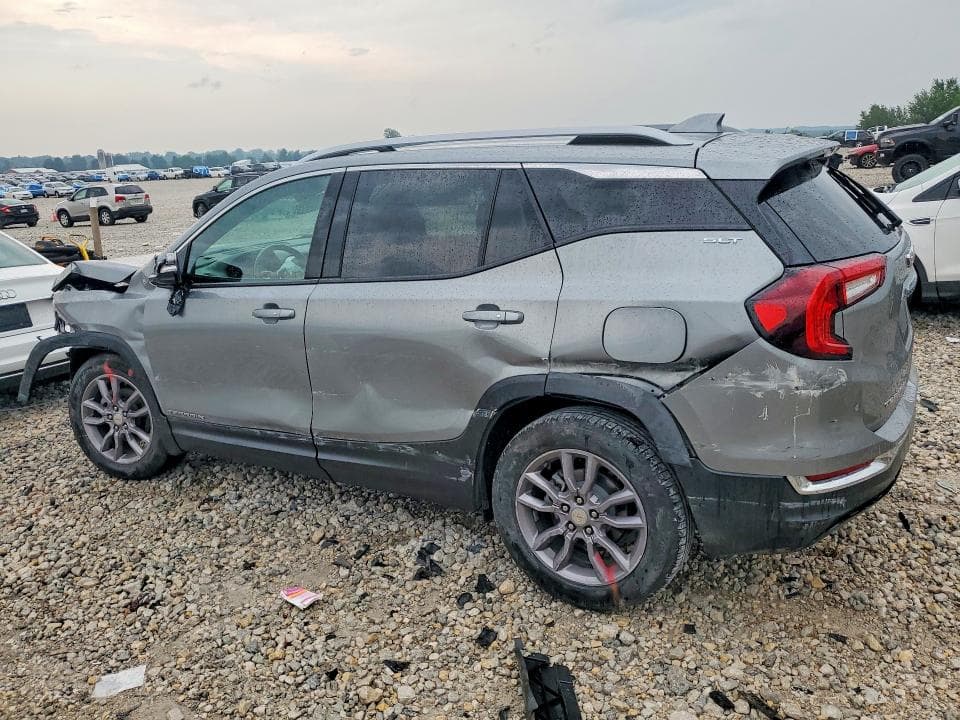 2023 GMC TERRAIN SLT 2