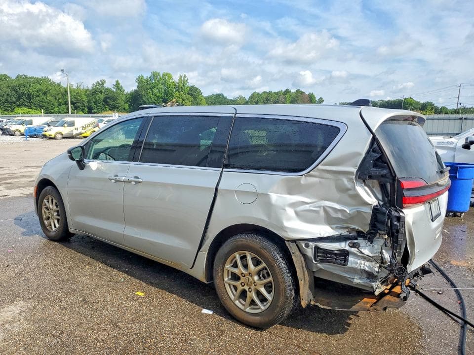 2024 CHRYSLER PACIFICA TOURING L 2