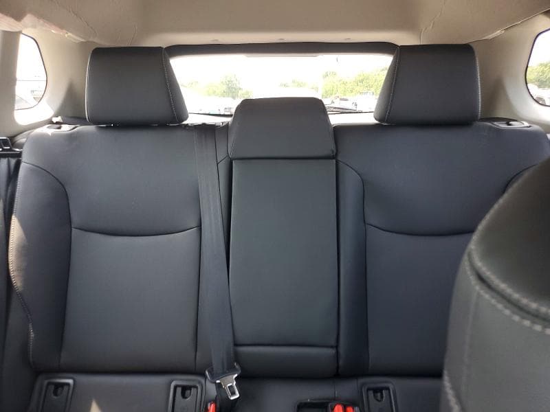 2026 TOYOTA COROLLA CROSS XLE 10