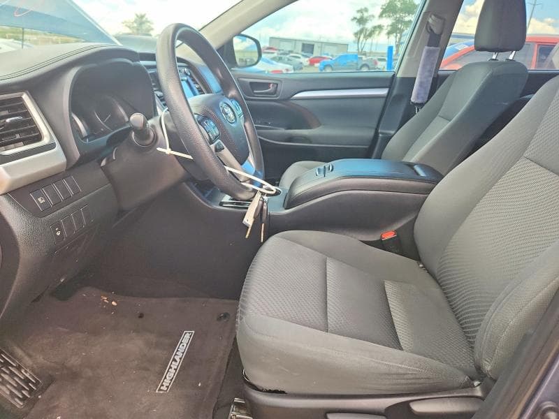 2019 TOYOTA HIGHLANDER LE 7