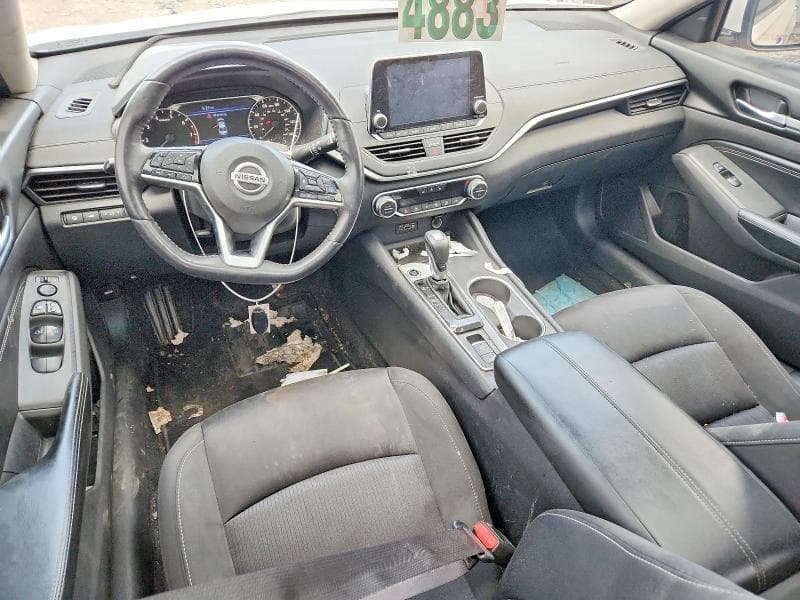 2019 NISSAN ALTIMA SV 8