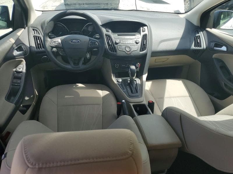 2017 FORD FOCUS SE 8