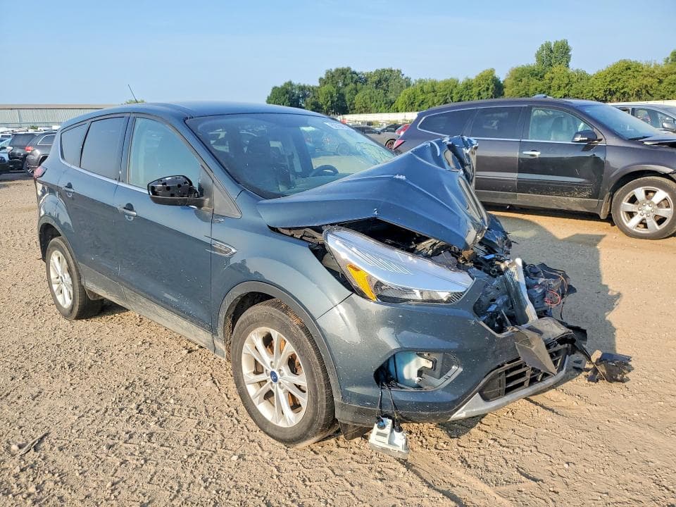 2019 FORD ESCAPE SE 4