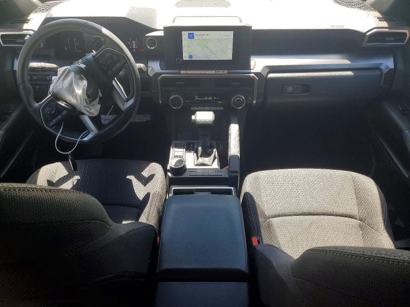 2025 TOYOTA 4RUNNER SR5 8