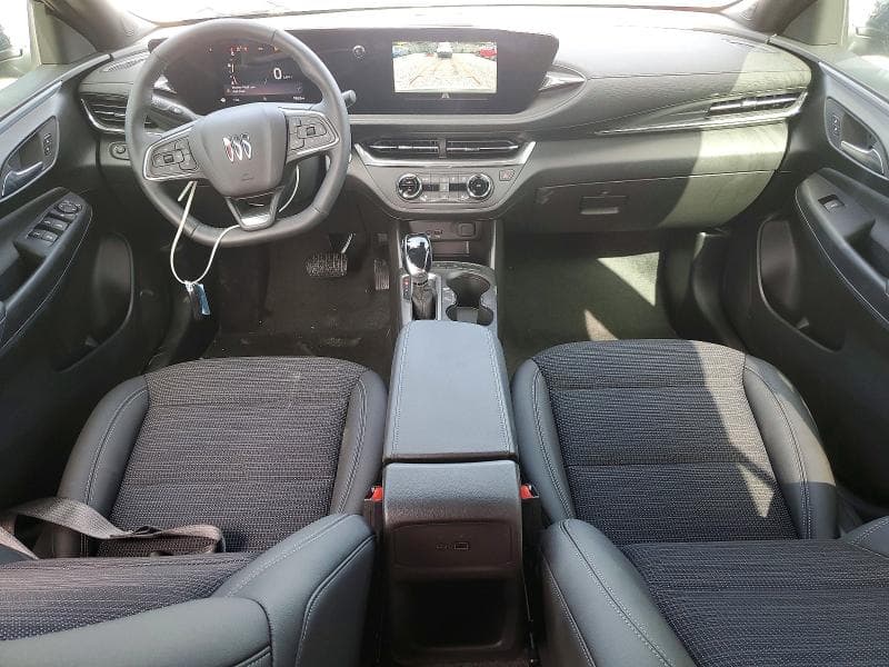 2025 BUICK ENVISTA PREFERRED 8