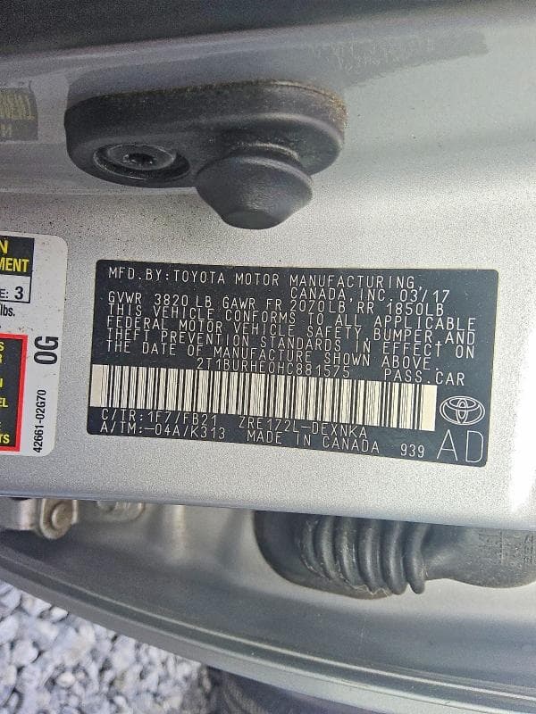 2017 TOYOTA COROLLA LE 12